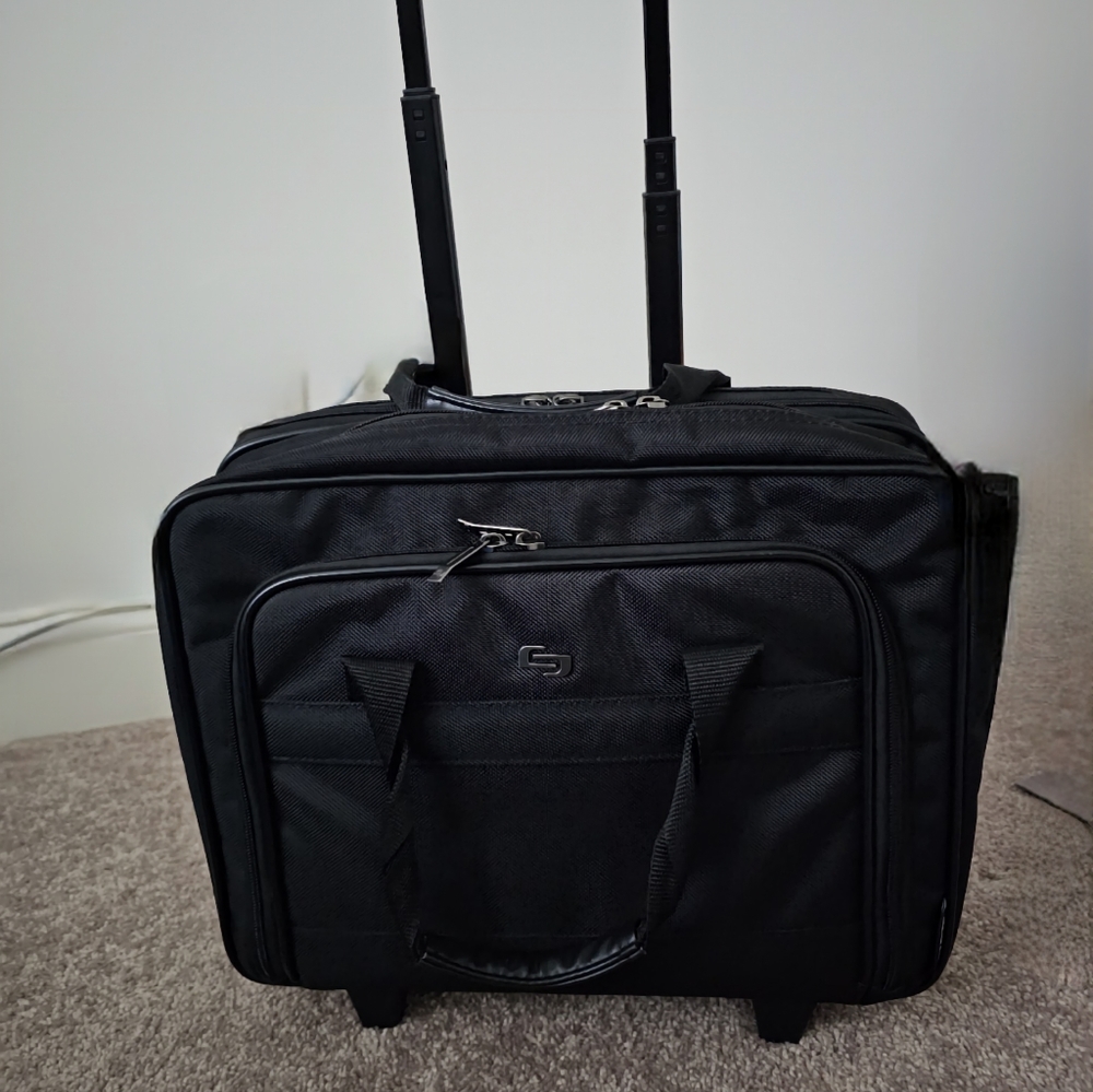 Solo New York Rolling Briefcase, Tote